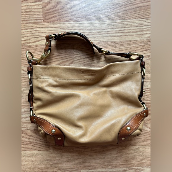 Coach Carly Leather Hobo Bag Tan Brown Brass Hardware Turnlock Shoulder Bag - Picture 1 of 11